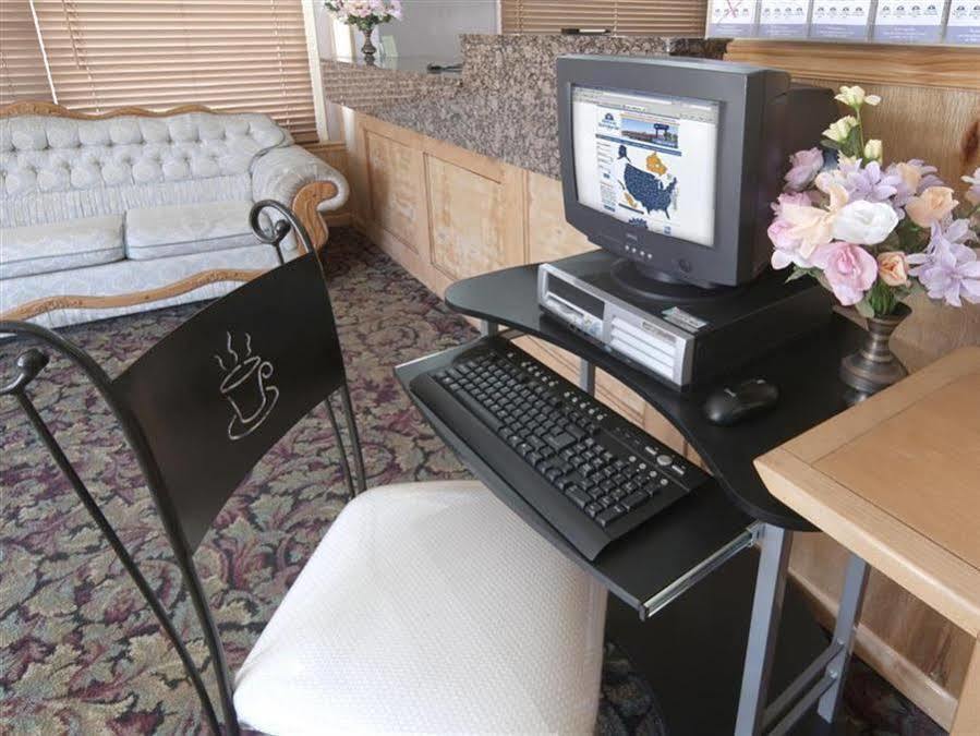 Americas Best Value Inn & Suites Macon At Sunset Dr Екстериор снимка
