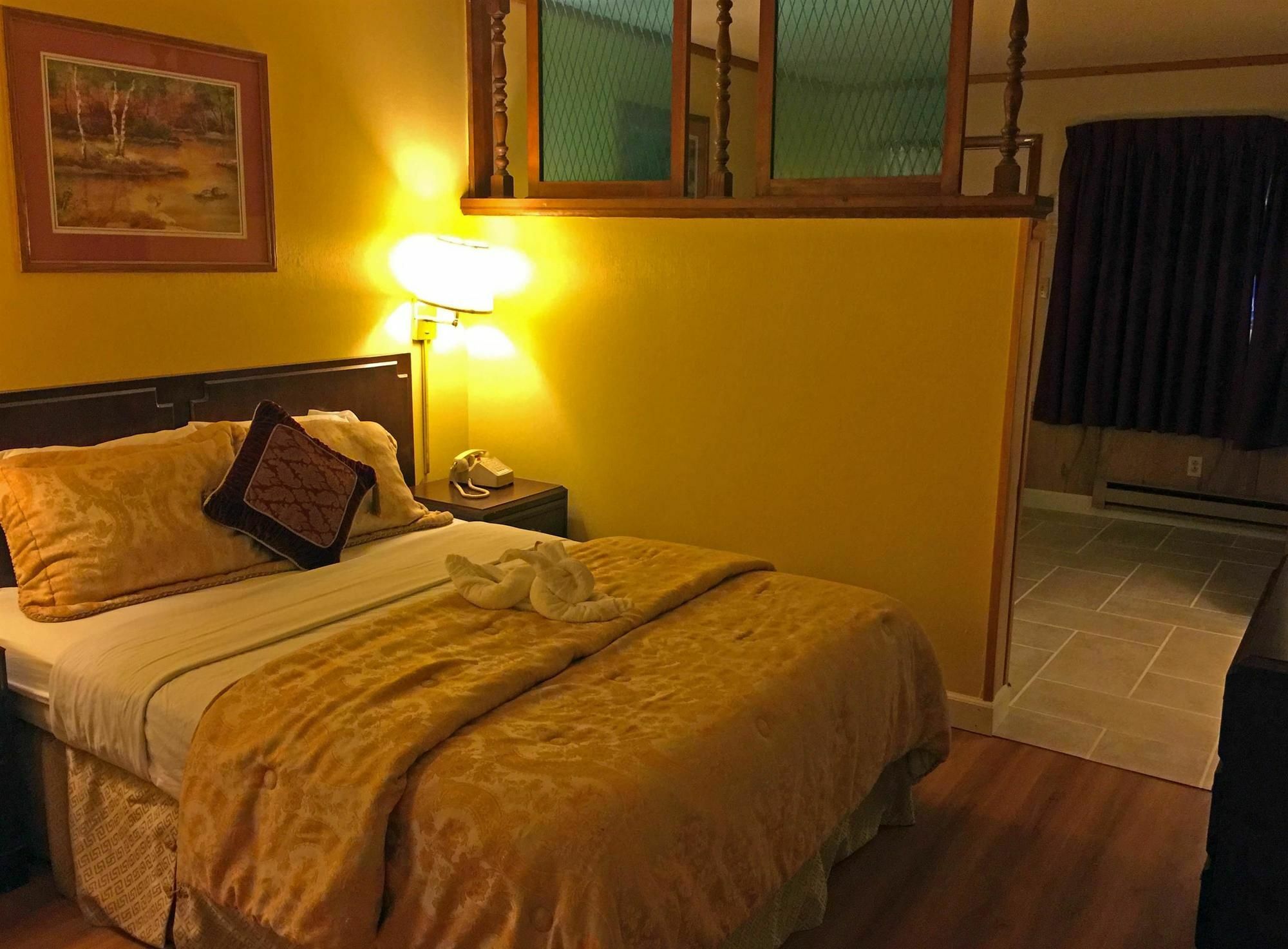 Americas Best Value Inn & Suites Macon At Sunset Dr Екстериор снимка