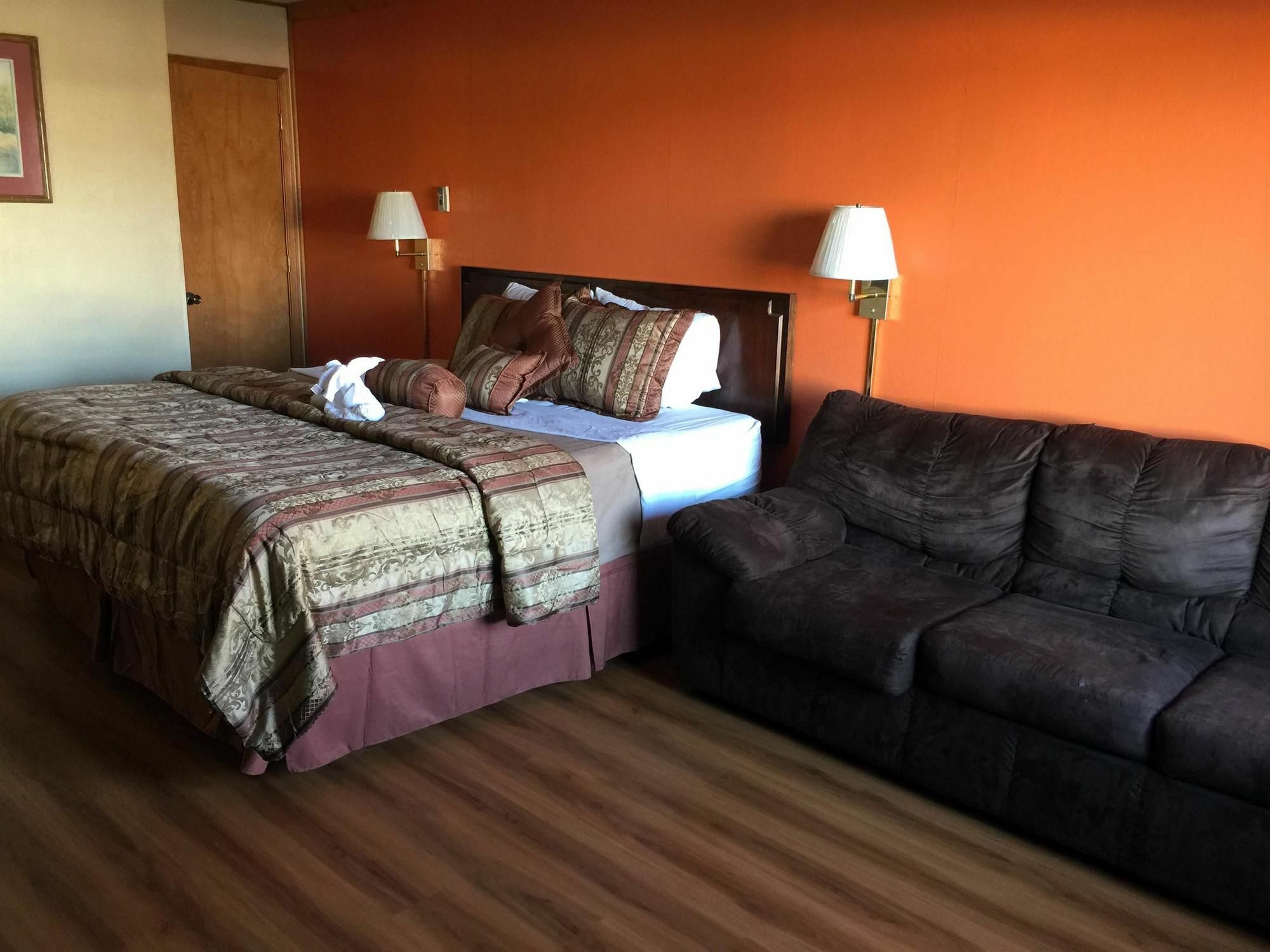 Americas Best Value Inn & Suites Macon At Sunset Dr Екстериор снимка